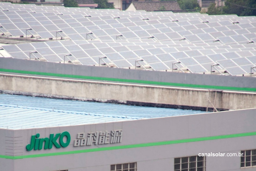 Jinko Solar anuncia que utilizará 100% de energias renováveis na produção até 2025