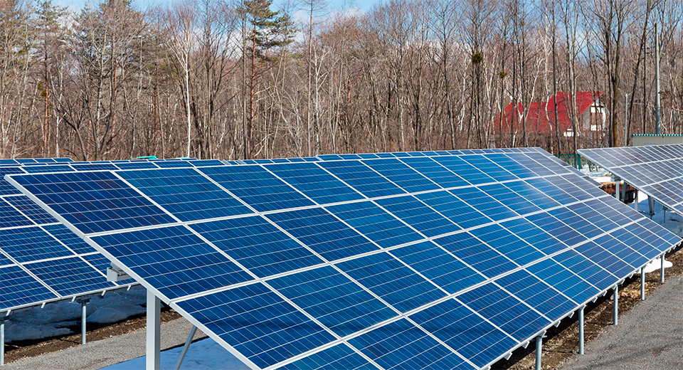 Escolha da inclinação dos módulos fotovoltaicos em estruturas triangulares