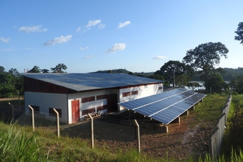 Durante-apagão-cidade-do-Amapá-garante-energia-por-meio-de-fonte-solar