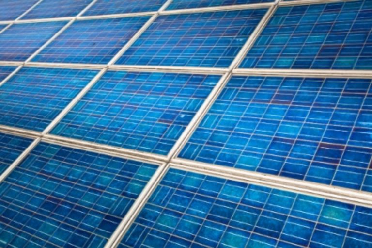 O efeito LID das células fotovoltaicas