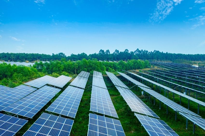 01-03-21-canal-solar-Brasil atinge marca histórica de 8 GW de potência da fonte solar