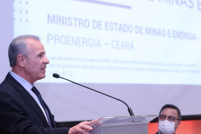 Ministro afirma ainda que o país vai diminuir a dependência de energia por hidrelétricas até o final da década. Saiba mais!