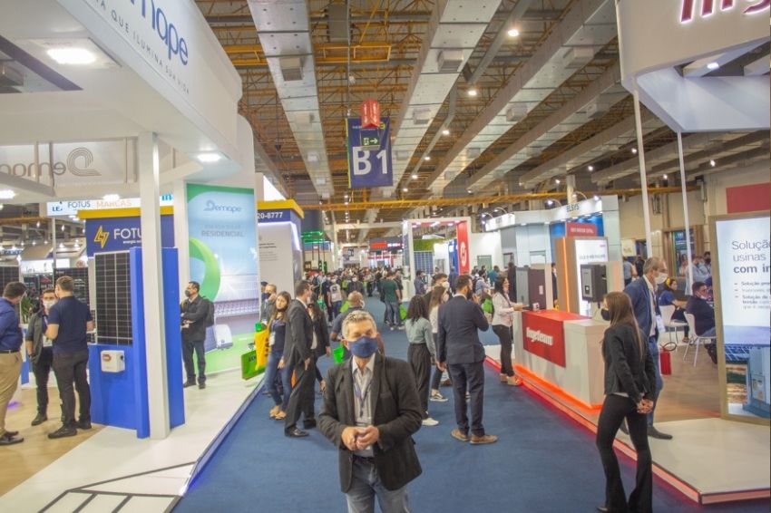 Dia 3 da Intersolar South America: inversores, drone e plataforma para integradores