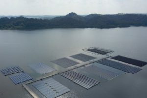 Instalações de Sistemas Solares Flutuantes