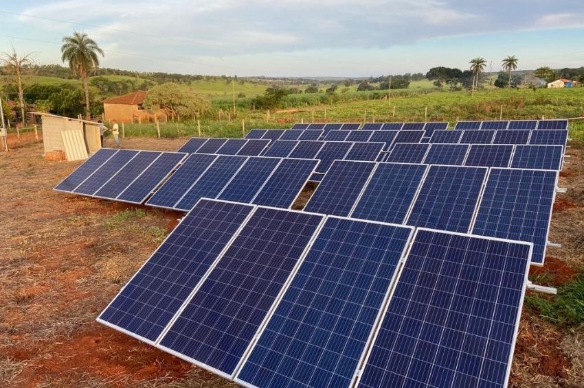 Projeto da Derivar Engenharia, instalado na Fazenda Bicue, em Abaeté, Minas Gerais. Foto: Renovigi/Divulgação