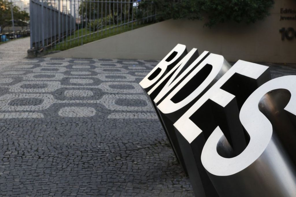 18-11-22-canal-solar- BNDES anuncia que será neutro em carbono até 2050