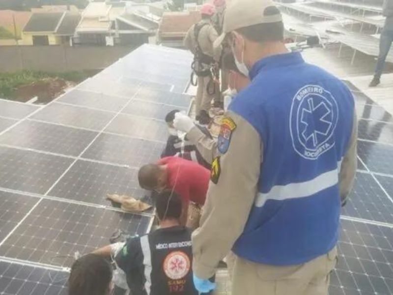 Instalador morre eletrocutado durante instalação de sistema fotovoltaico