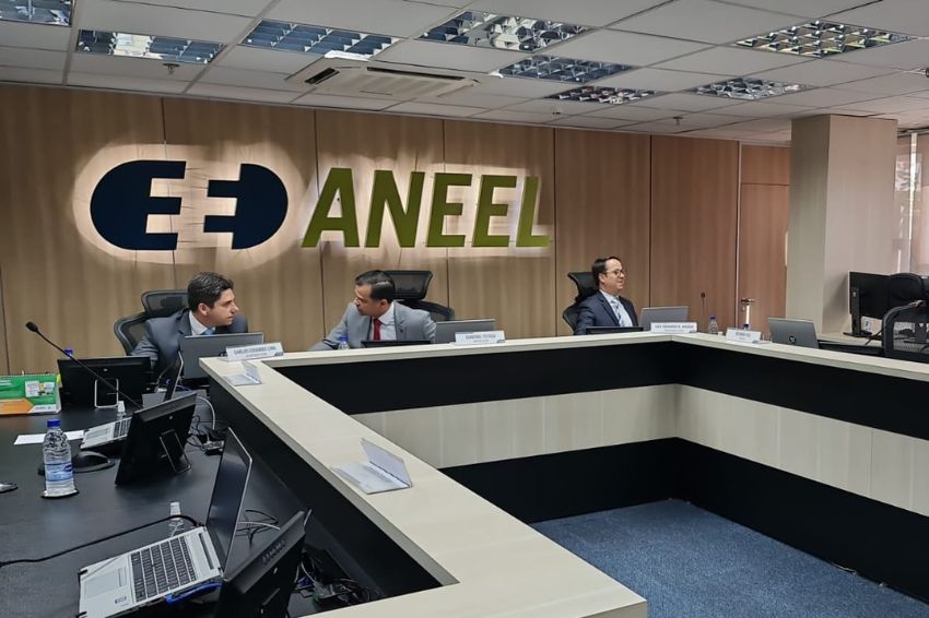 Canal Solar Indicação para procurador da ANEEL provoca racha na diretoria e suspende reunião