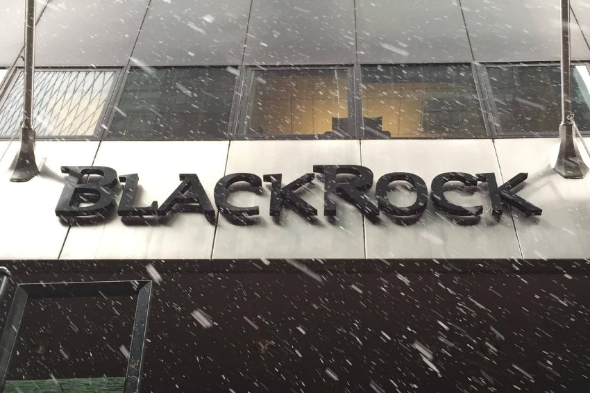 27-10-23-canal-solar-Fundo da BlackRock adquire 50% da Brasol