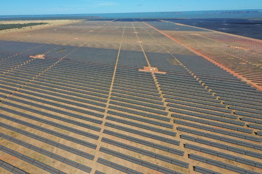 Três em cada quatro usinas outorgadas em setembro foram de energia solar