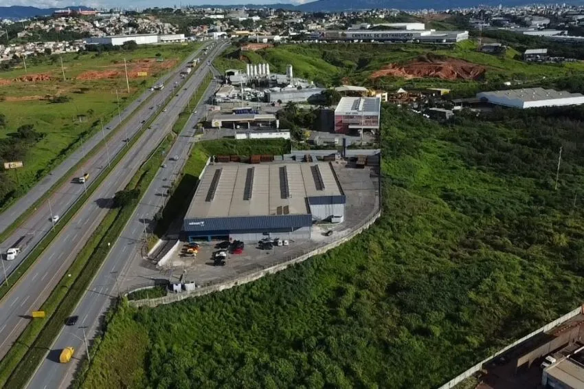 Energia solar Canal Solar Valmont Solar inaugura fábrica de trackers em Contagem (MG)