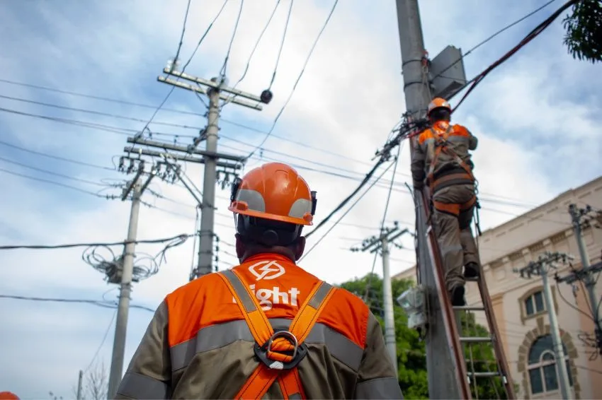 Conta de luz dos consumidores residenciais da Light terá aumento de 4,05%