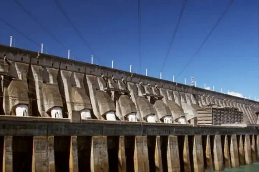 Governo Federal estuda mecanismos para reduzir conta de luz no RS