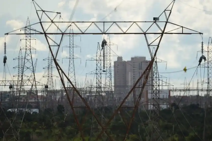 ONS e CGT Eletrosul reativam linha de transmissão no Rio Grande do Sul