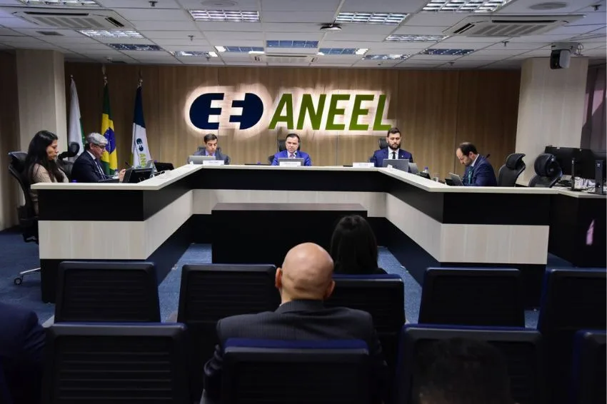 ANEEL publica resolução sobre inversão de fluxo no Diário Oficial