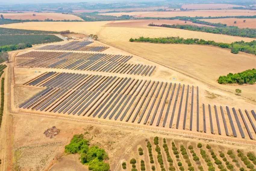 Astronergy e SOLAR 11 se aliam em 2 projetos solares em Goiás, totalizando 14,3MWp