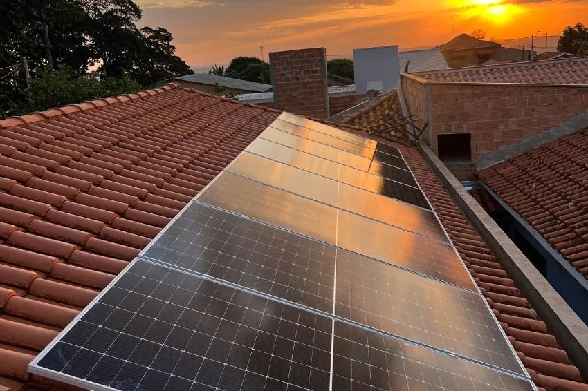 Qual o impacto da não adoção do horário de verão nos sistemas de energia solar